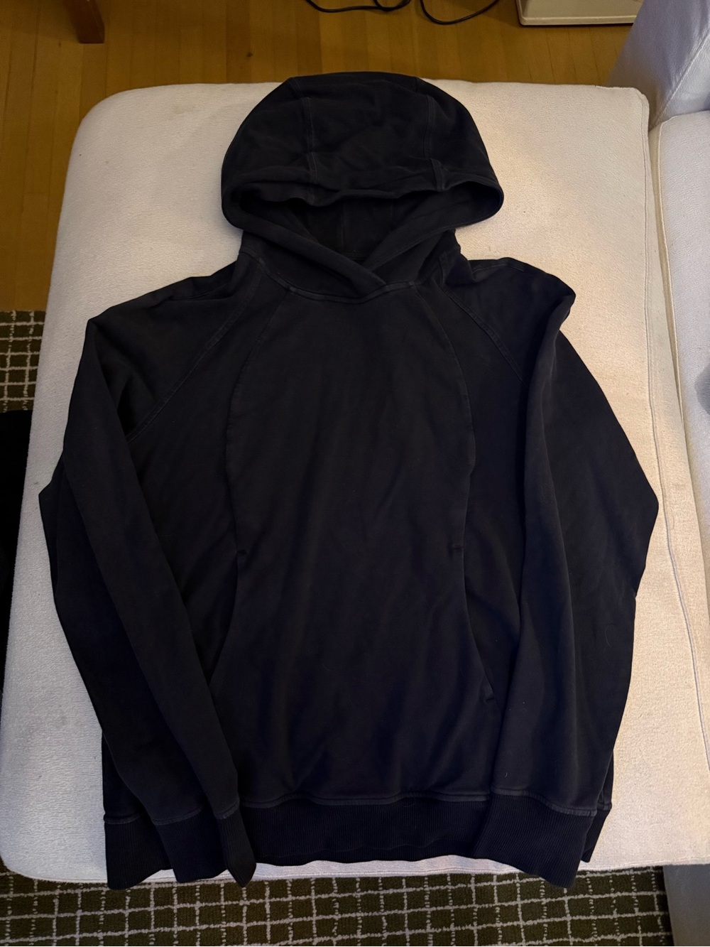 Women’s Lululemon Black Hooded Pullover Sweatshirt